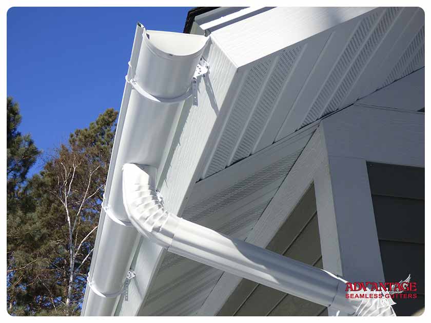 Pros and Cons of Half-Round Gutters